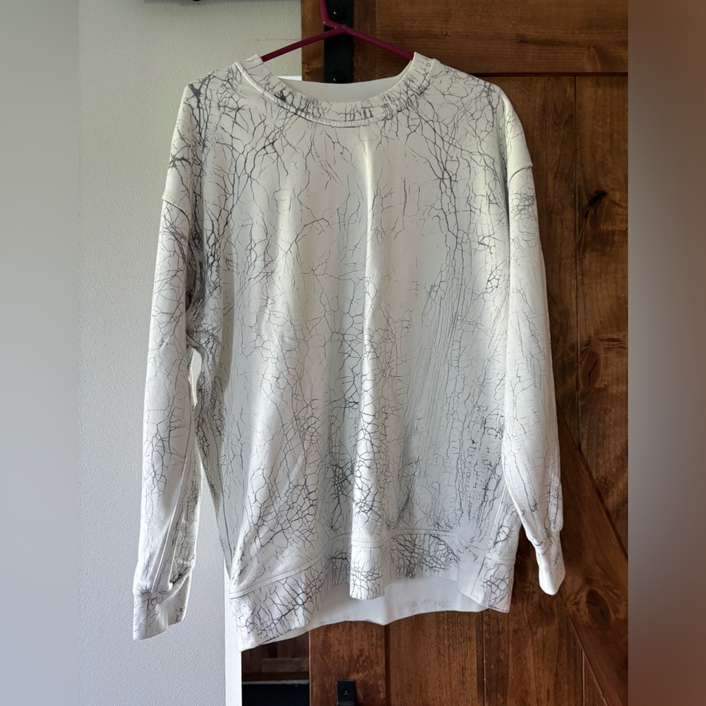 Lululemon sweatshirt